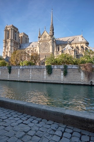 Notre Dame de Paris        3  /  7    | 