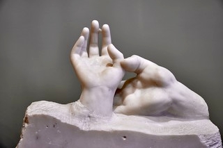 Paris   (Musée Rodin, Mains d'amants)     |   25  /  28    |
