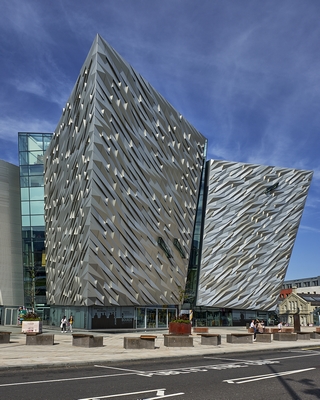 Belfast   <em>(musée du Titanic)</em>  |   4  /  15    |