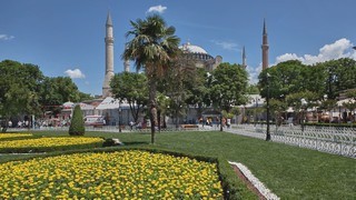 Istanbul   <em>(Sainte Sophie)</em>   |   16  /  27    |
